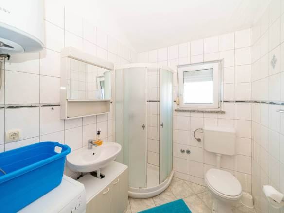 umag area apartment with garden sea view and included studio in the vicinity of umag