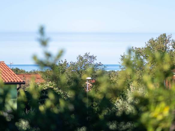 umag area apartment with garden sea view and included studio in the vicinity of umag